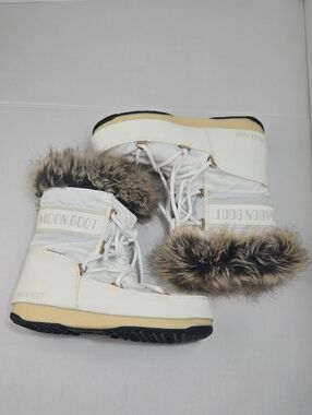 MOON BOOT Ltrack White Monaco Boots - Waterproof! Size: 38 (US: Shoe Size 7)